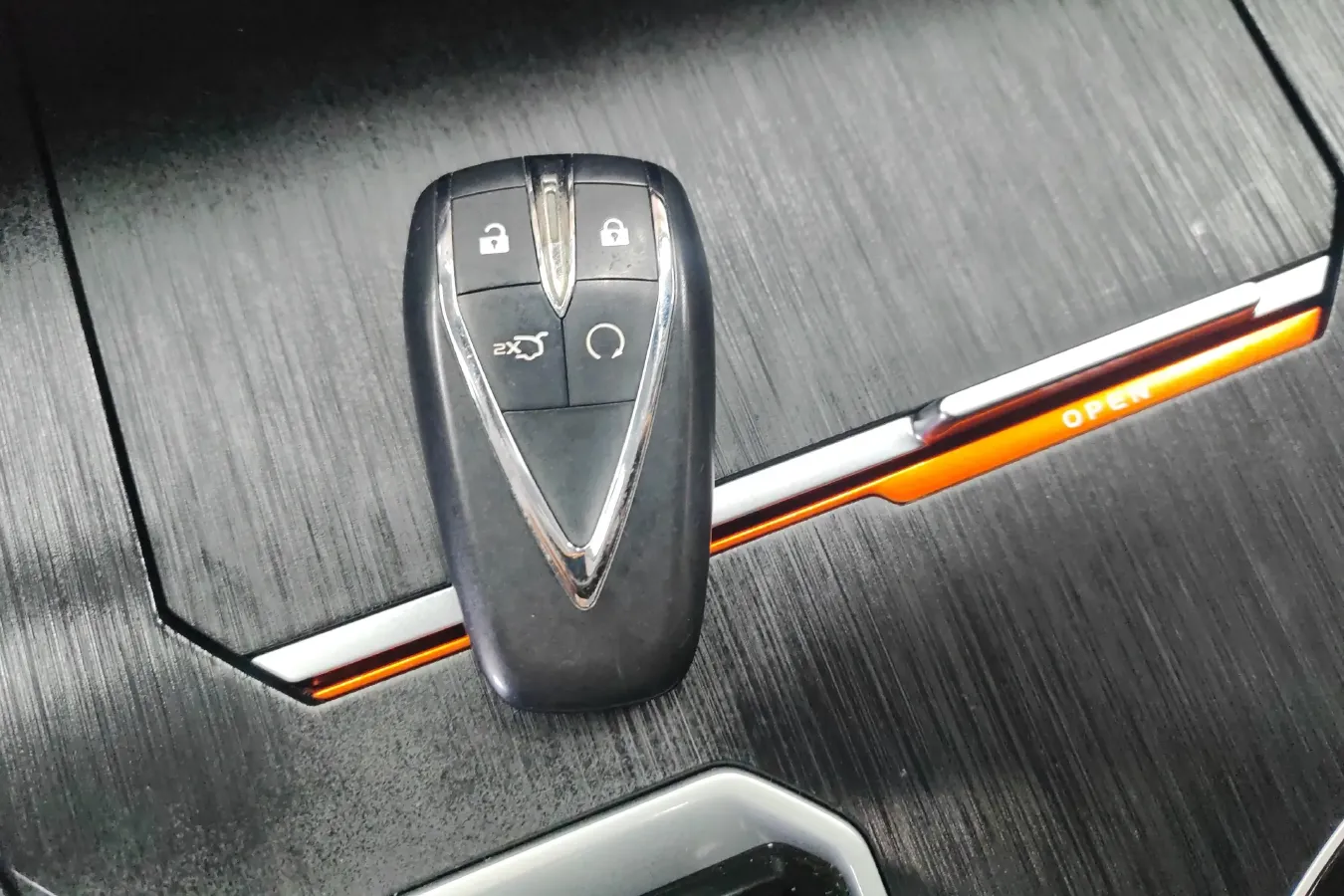 2022 ChangAn UNI-K iDD 1.5T 170HP L4 6TCT PHEV 30.74KWH,autocango,china used car exporter,china ev exporter,chinese used car exporter,chinese used ev exporter