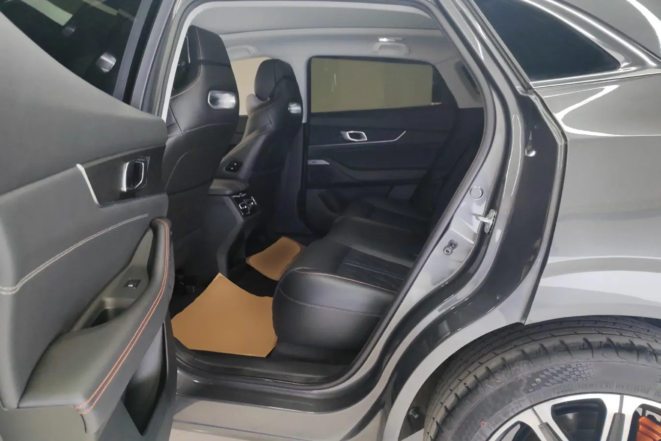 2022 ChangAn UNI-K iDD 1.5T 170HP L4 6TCT PHEV 30.74KWH,autocango,china used car exporter,china ev exporter,chinese used car exporter,chinese used ev exporter