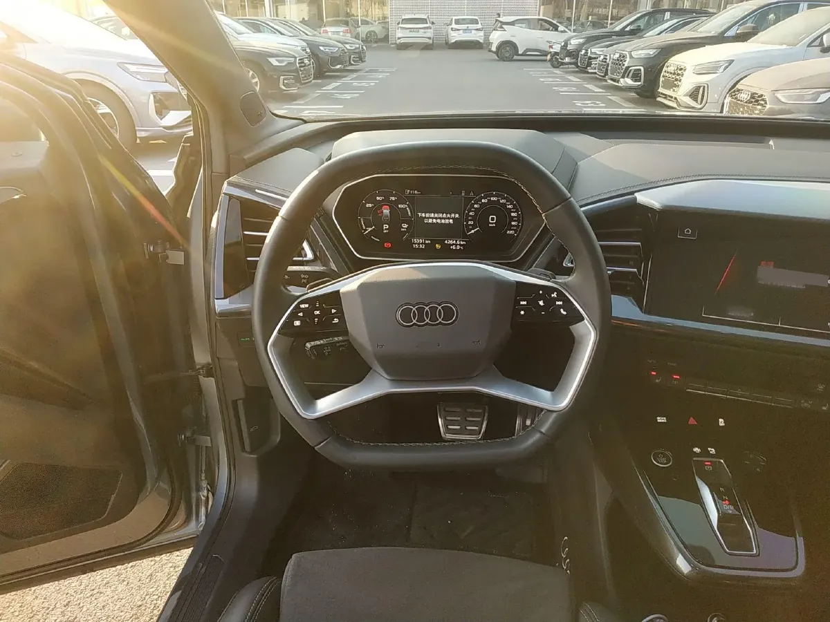 2023 Audi Q4 e-tron BEV 84.8KWH,autocango,china used car exporter,china ev exporter,chinese used car exporter,chinese used ev exporter