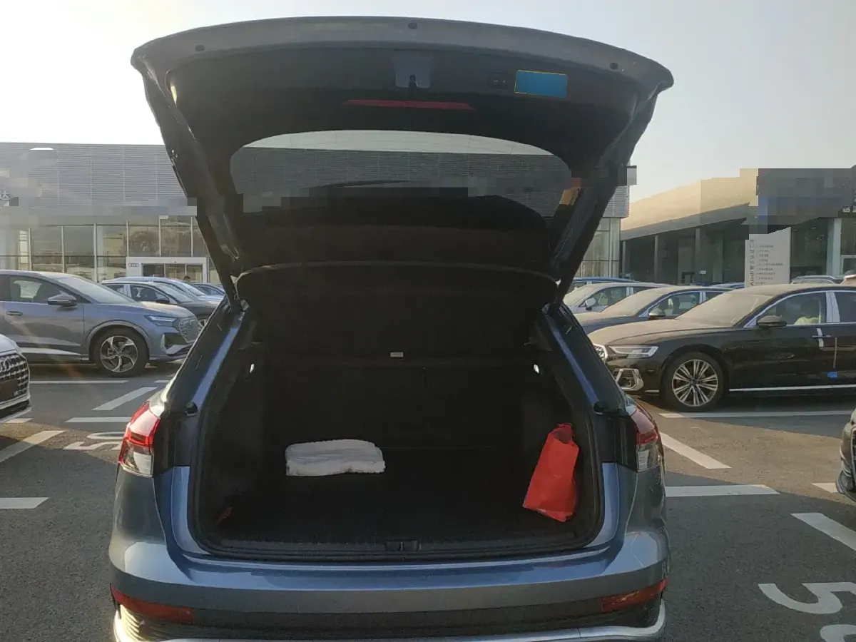 2023 Audi Q4 e-tron BEV 84.8KWH,autocango,china used car exporter,china ev exporter,chinese used car exporter,chinese used ev exporter