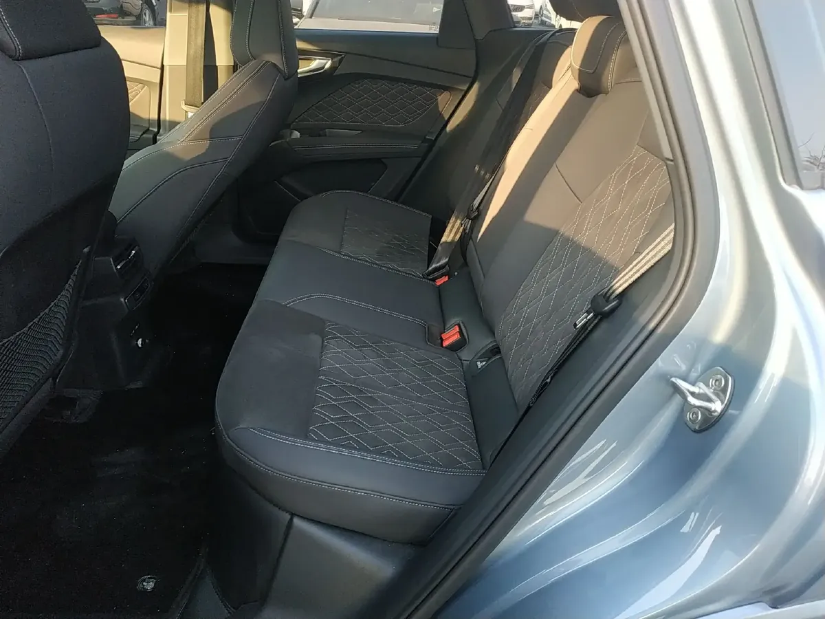 2023 Audi Q4 e-tron BEV 84.8KWH,autocango,china used car exporter,china ev exporter,chinese used car exporter,chinese used ev exporter