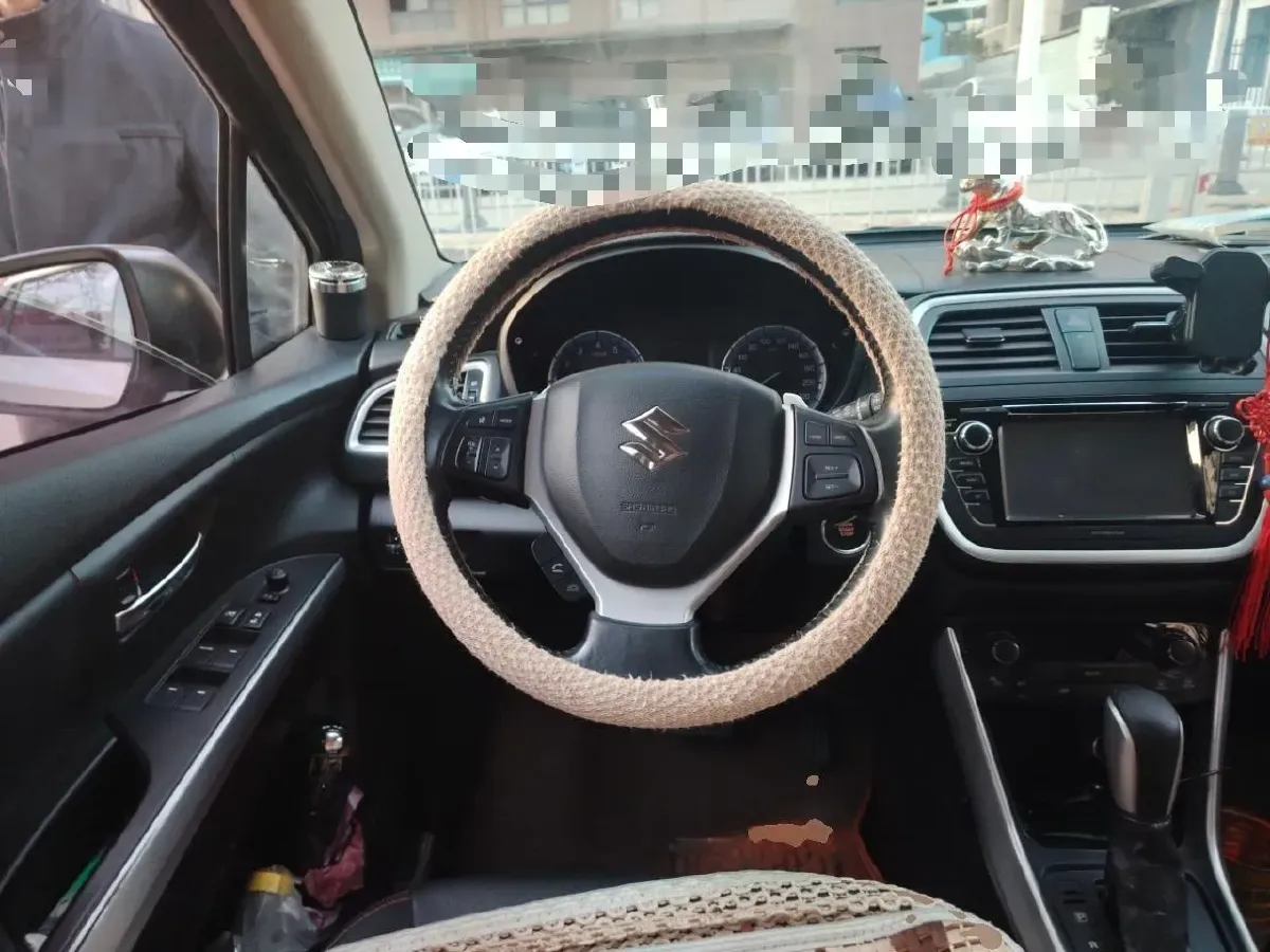 2015 Suzuki S-cross 1.6L 122HP L4 CVT,autocango,china used car exporter,china ev exporter,chinese used car exporter,chinese used ev exporter