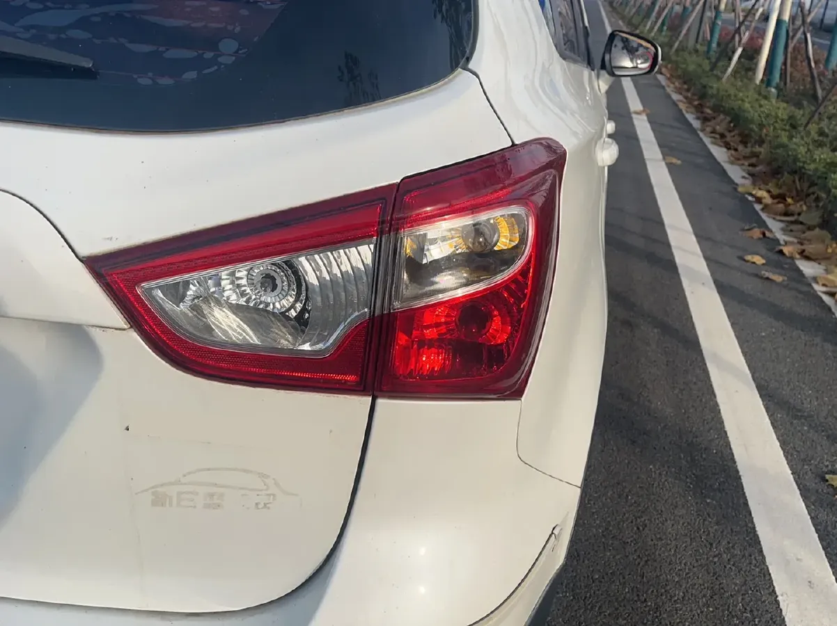 2015 Suzuki S-cross 1.6L 122HP L4 CVT,autocango,china used car exporter,china ev exporter,chinese used car exporter,chinese used ev exporter