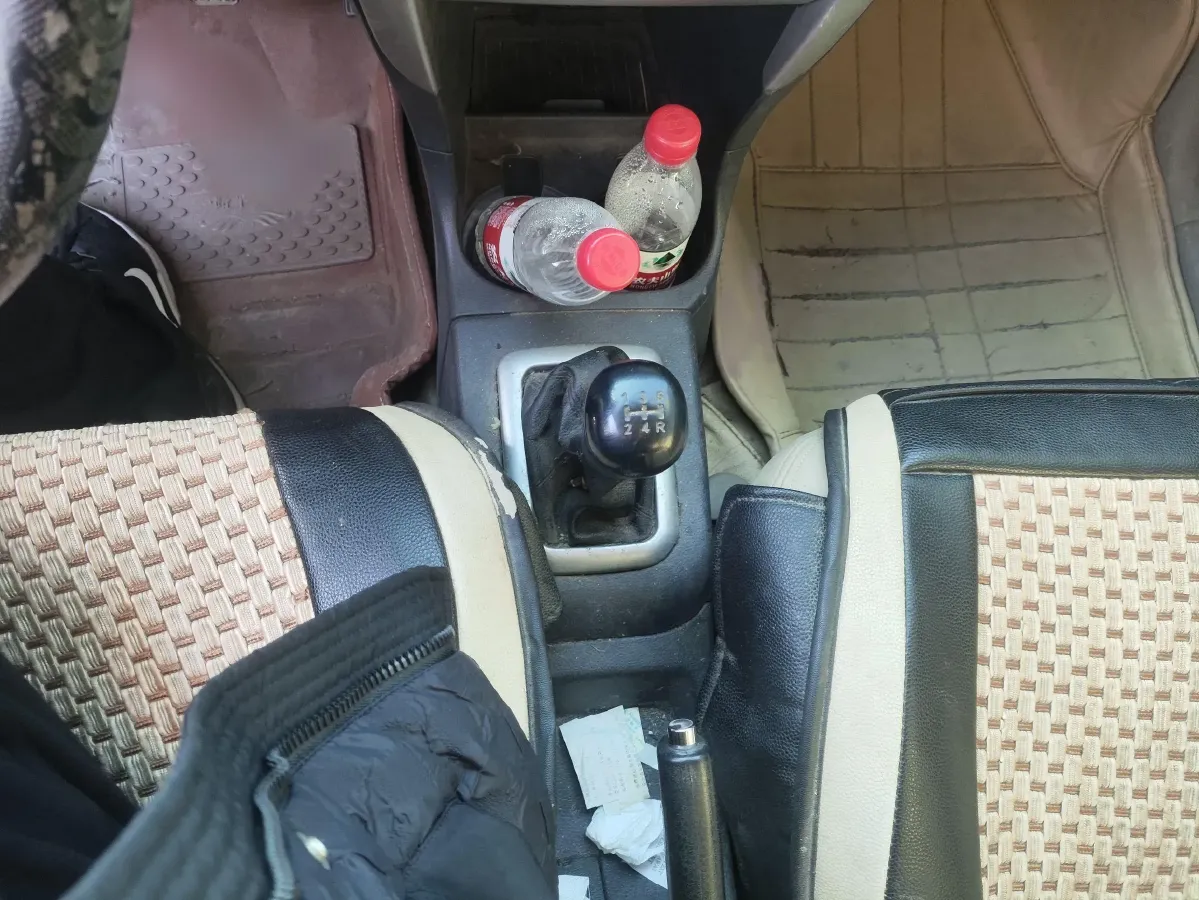 2013 Suzuki Liana 1.4L 101HP L4 5MT,autocango,china used car exporter,china ev exporter,chinese used car exporter,chinese used ev exporter