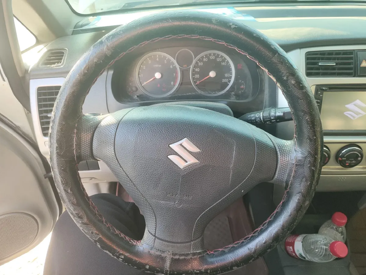 2013 Suzuki Liana 1.4L 101HP L4 5MT,autocango,china used car exporter,china ev exporter,chinese used car exporter,chinese used ev exporter