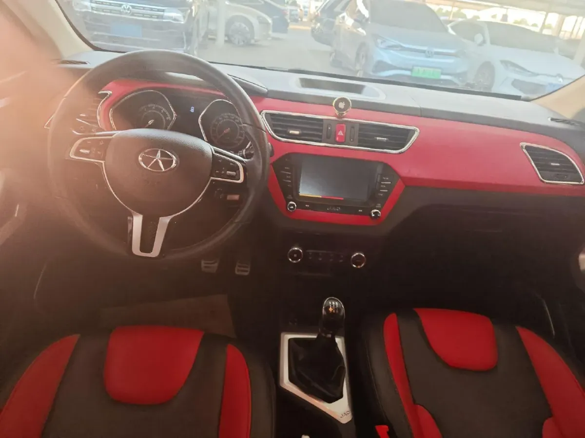 2015 JAC Refine S2 1.5L 113HP L4 5MT,autocango,china used car exporter,china ev exporter,chinese used car exporter,chinese used ev exporter