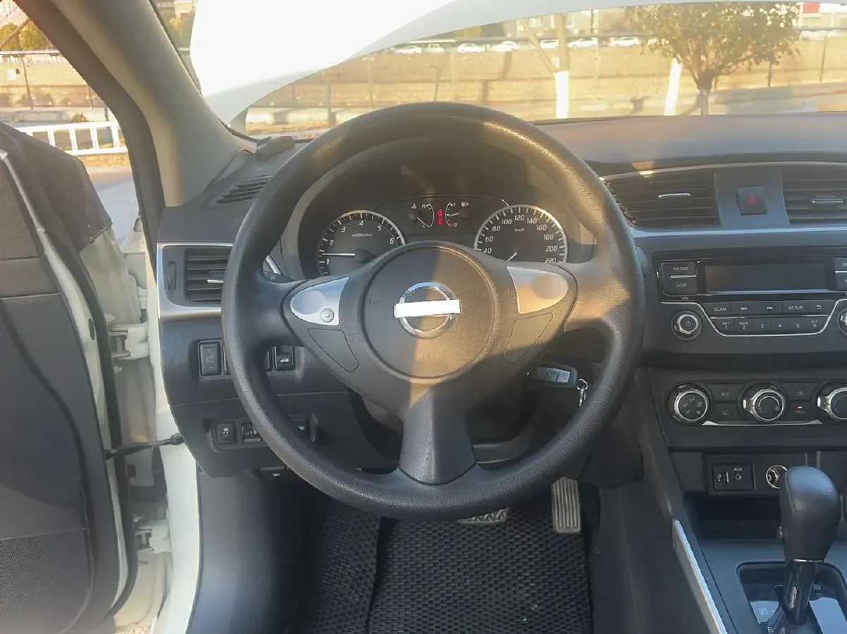 2021 Nissan Sylphy 1.6L 122HP L4 CVT,autocango,china used car exporter,china ev exporter,chinese used car exporter,chinese used ev exporter