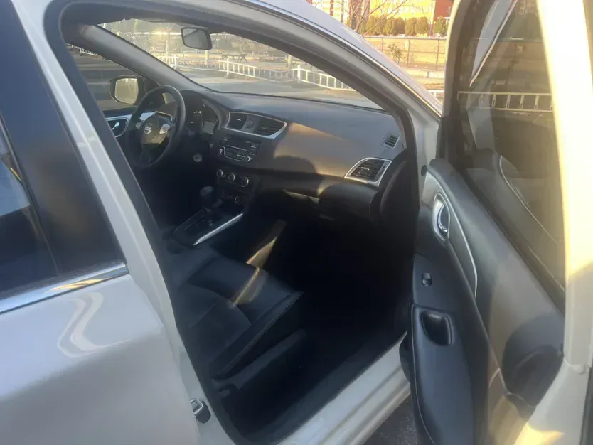 2021 Nissan Sylphy 1.6L 122HP L4 CVT,autocango,china used car exporter,china ev exporter,chinese used car exporter,chinese used ev exporter