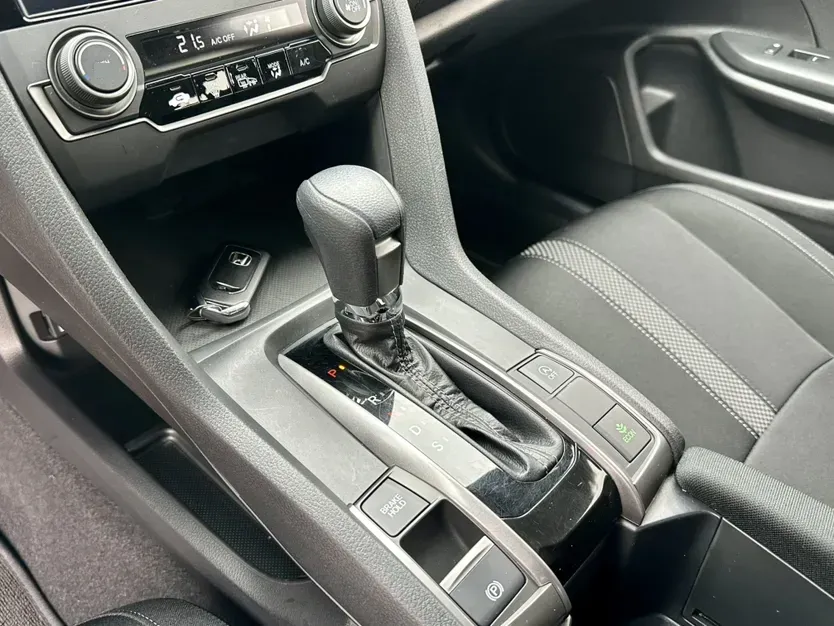 2021 Honda Civic 1.5T 177HP L4 CVT,autocango,china used car exporter,china ev exporter,chinese used car exporter,chinese used ev exporter