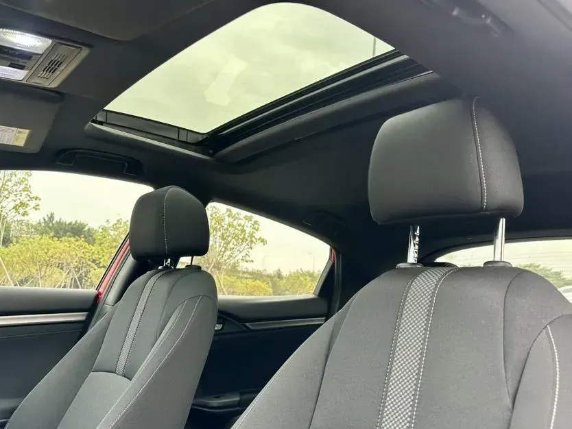 2021 Honda Civic 1.5T 177HP L4 CVT,autocango,china used car exporter,china ev exporter,chinese used car exporter,chinese used ev exporter