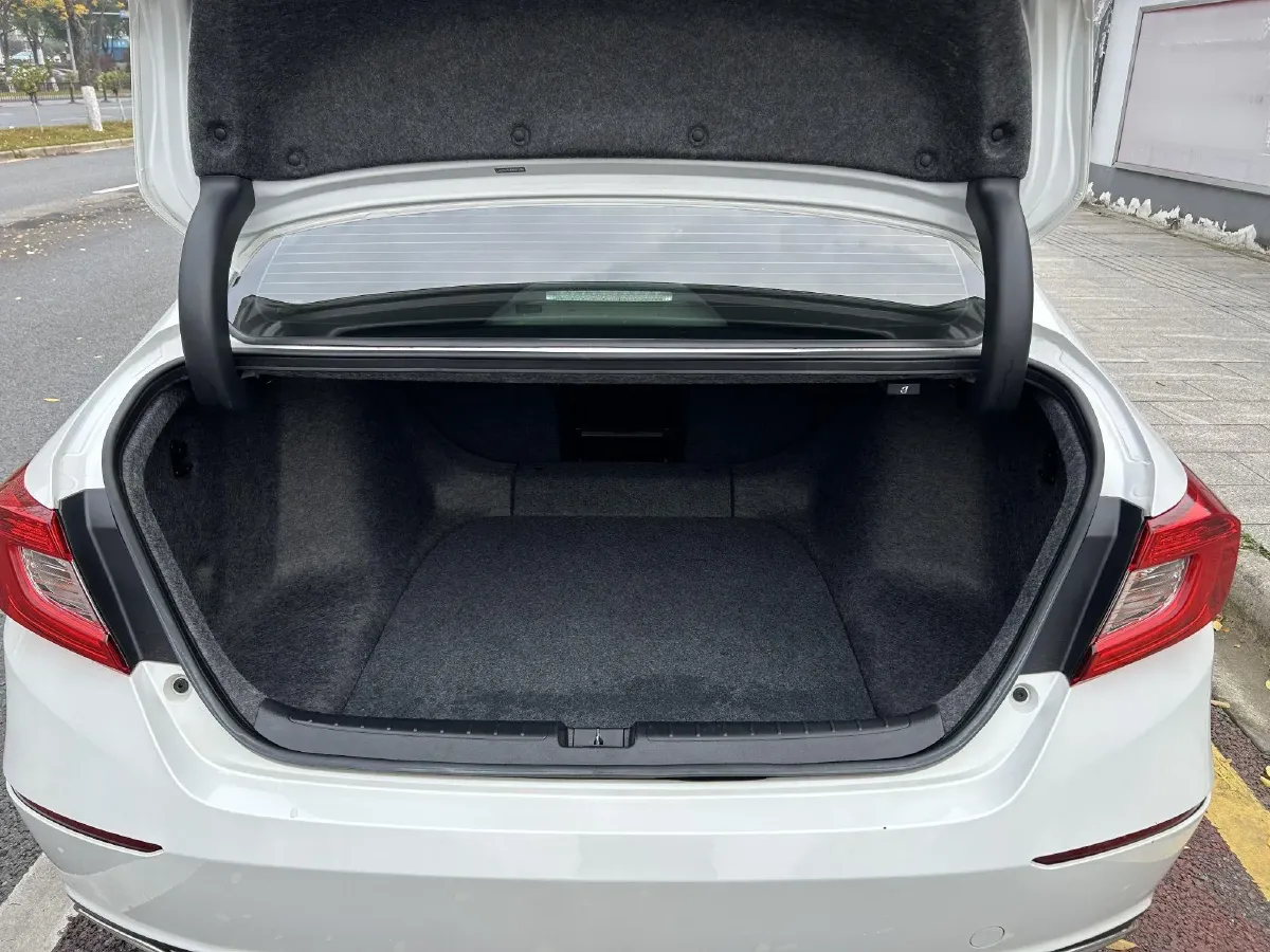 2018 Honda Accord 1.5T 194HP L4 CVT,autocango,china used car exporter,china ev exporter,chinese used car exporter,chinese used ev exporter