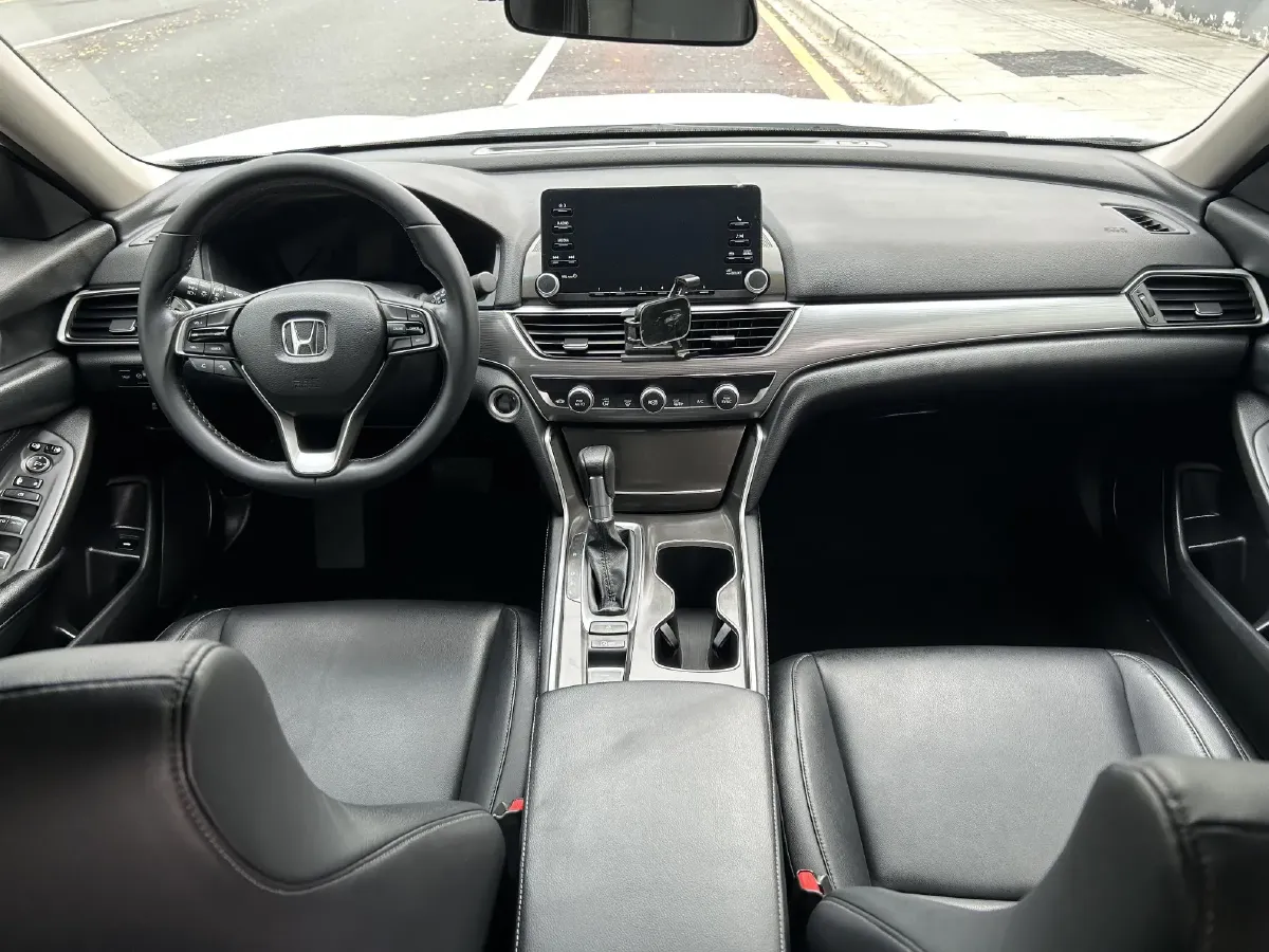 2018 Honda Accord 1.5T 194HP L4 CVT,autocango,china used car exporter,china ev exporter,chinese used car exporter,chinese used ev exporter