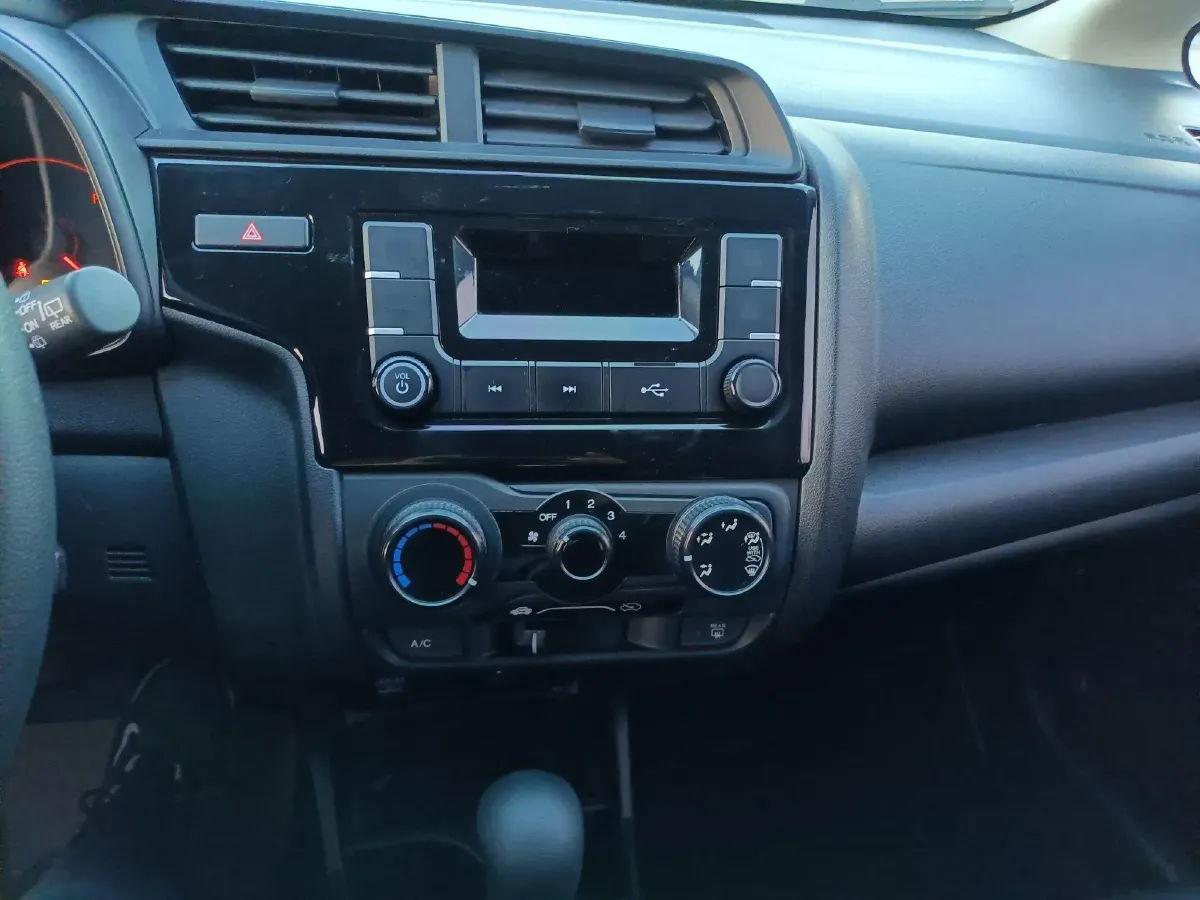 2018 Honda Fit 1.5L 131HP L4 CVT,autocango,china used car exporter,china ev exporter,chinese used car exporter,chinese used ev exporter