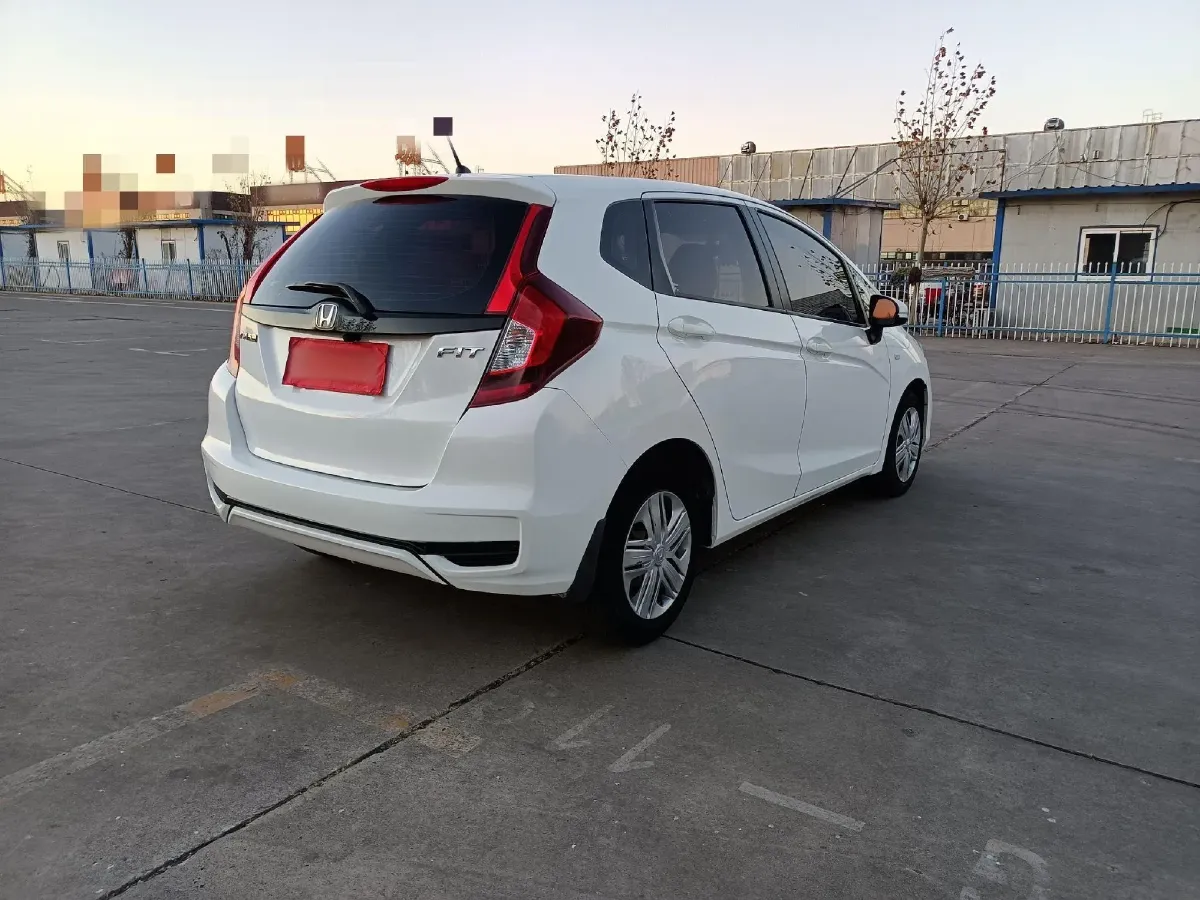 2018 Honda Fit 1.5L 131HP L4 CVT,autocango,china used car exporter,china ev exporter,chinese used car exporter,chinese used ev exporter