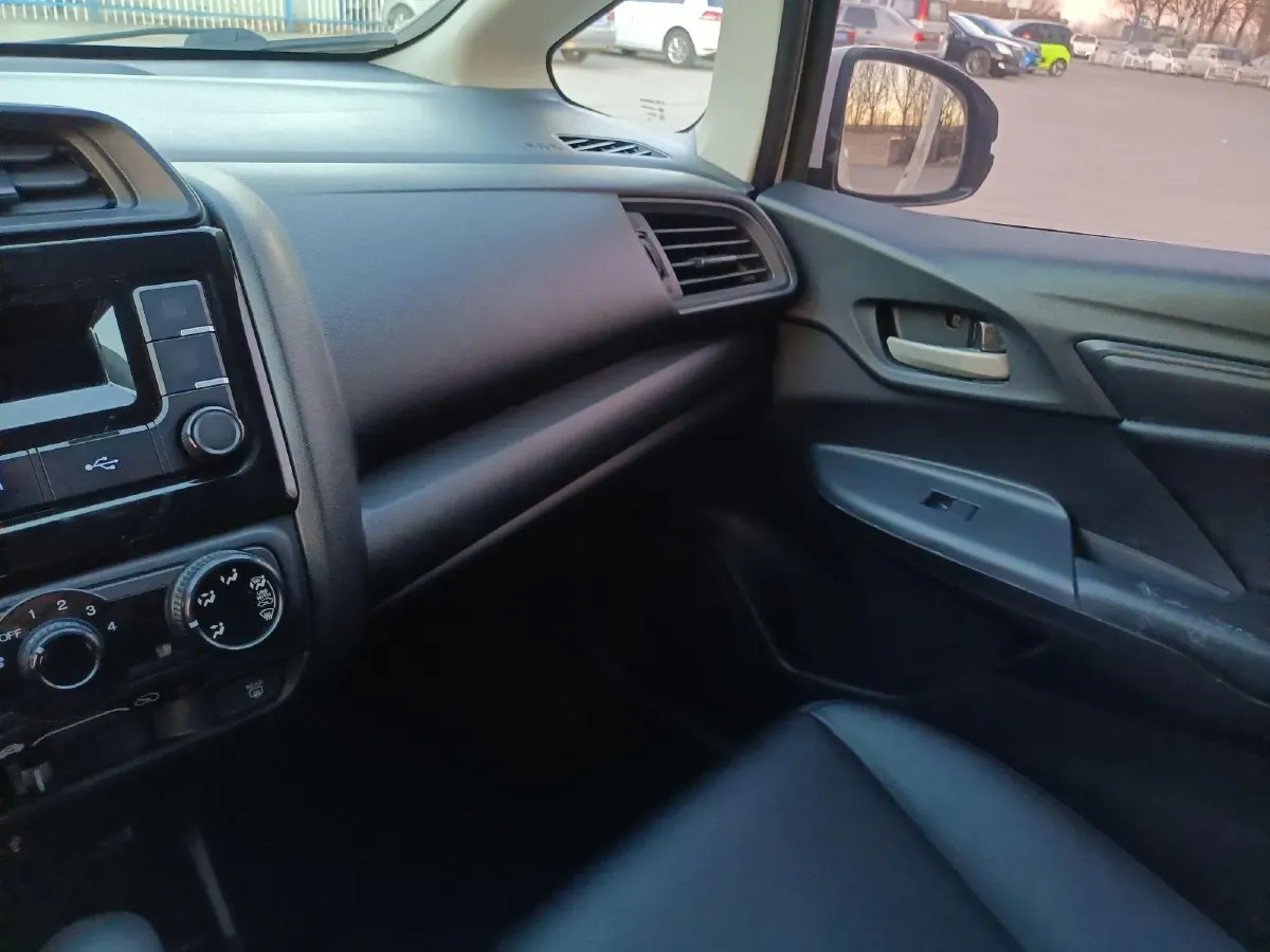 2018 Honda Fit 1.5L 131HP L4 CVT,autocango,china used car exporter,china ev exporter,chinese used car exporter,chinese used ev exporter