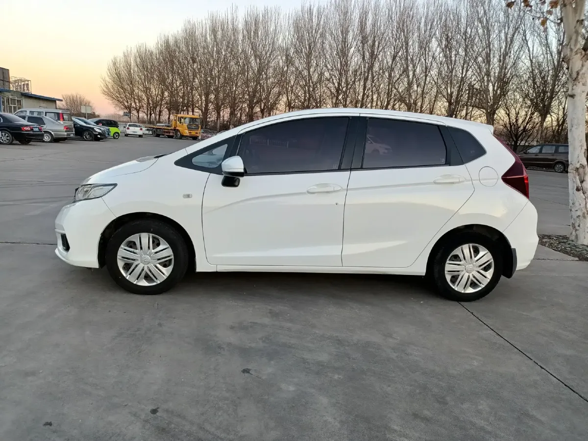 2018 Honda Fit 1.5L 131HP L4 CVT,autocango,china used car exporter,china ev exporter,chinese used car exporter,chinese used ev exporter