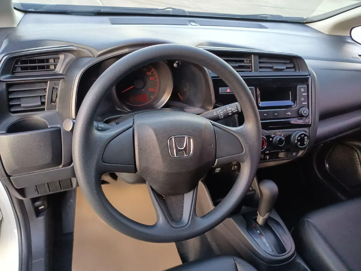 2018 Honda Fit 1.5L 131HP L4 CVT,autocango,china used car exporter,china ev exporter,chinese used car exporter,chinese used ev exporter