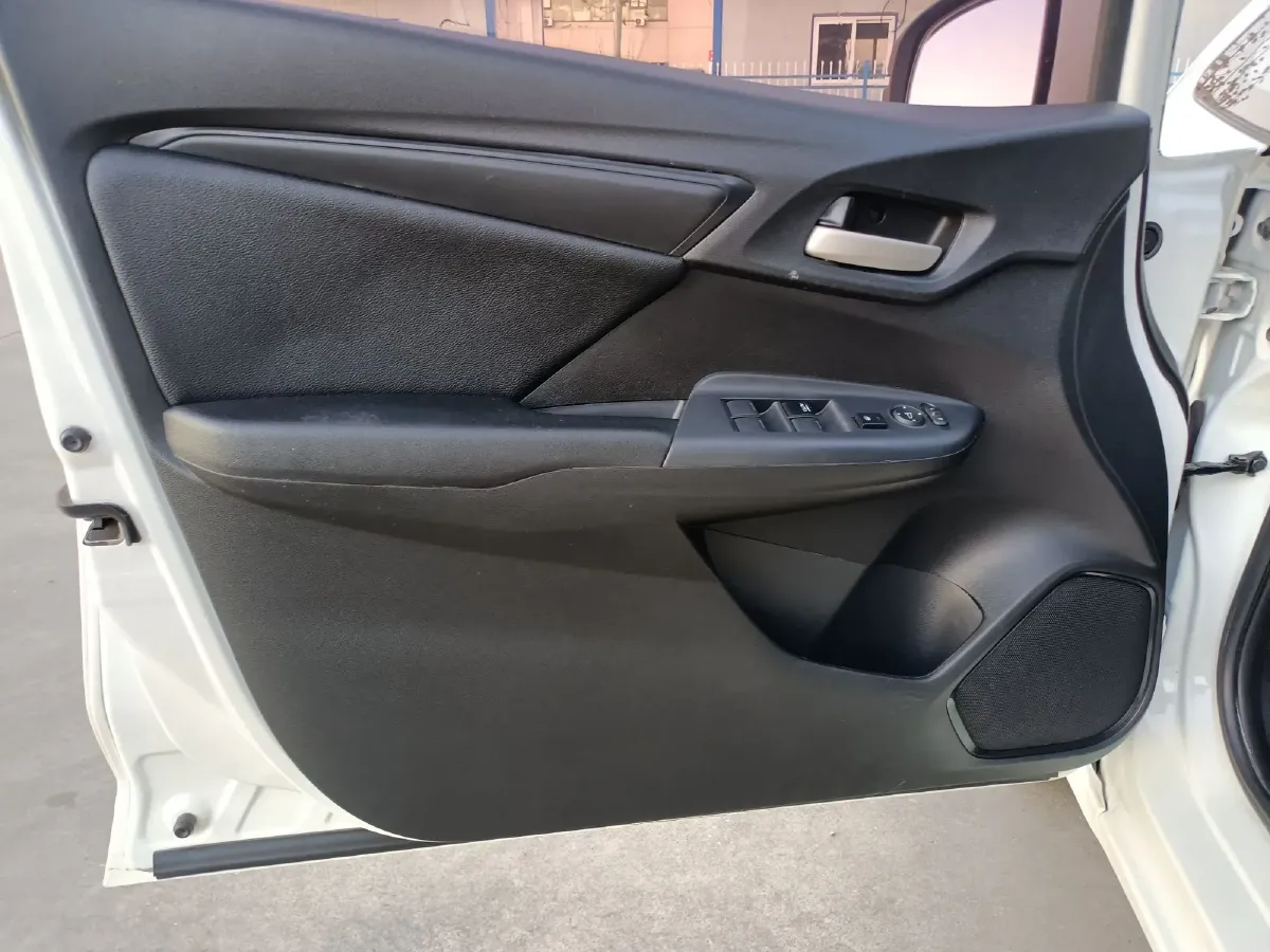 2018 Honda Fit 1.5L 131HP L4 CVT,autocango,china used car exporter,china ev exporter,chinese used car exporter,chinese used ev exporter