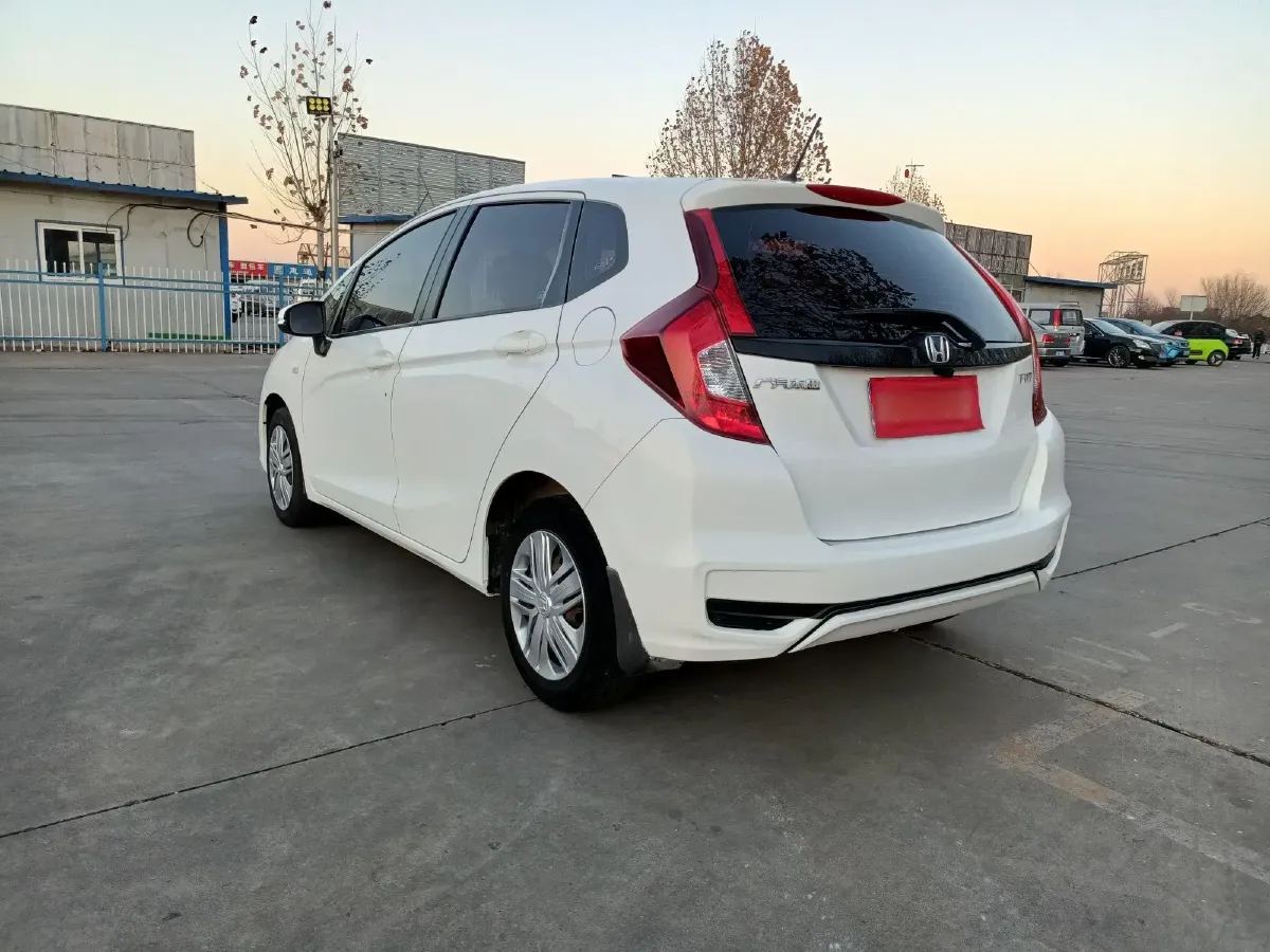 2018 Honda Fit 1.5L 131HP L4 CVT,autocango,china used car exporter,china ev exporter,chinese used car exporter,chinese used ev exporter