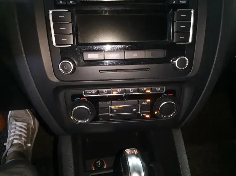 2012 Volkswagen Sagitar 1.4T 131HP L4 7DCT,autocango,china used car exporter,china ev exporter,chinese used car exporter,chinese used ev exporter