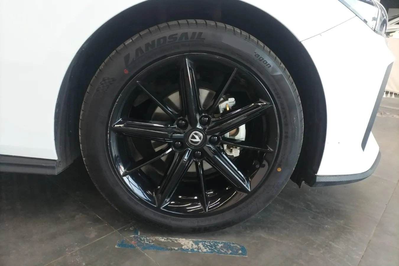 2023 ChangAn UNI-V 1.5T 188HP L4 7DCT,autocango,china used car exporter,china ev exporter,chinese used car exporter,chinese used ev exporter