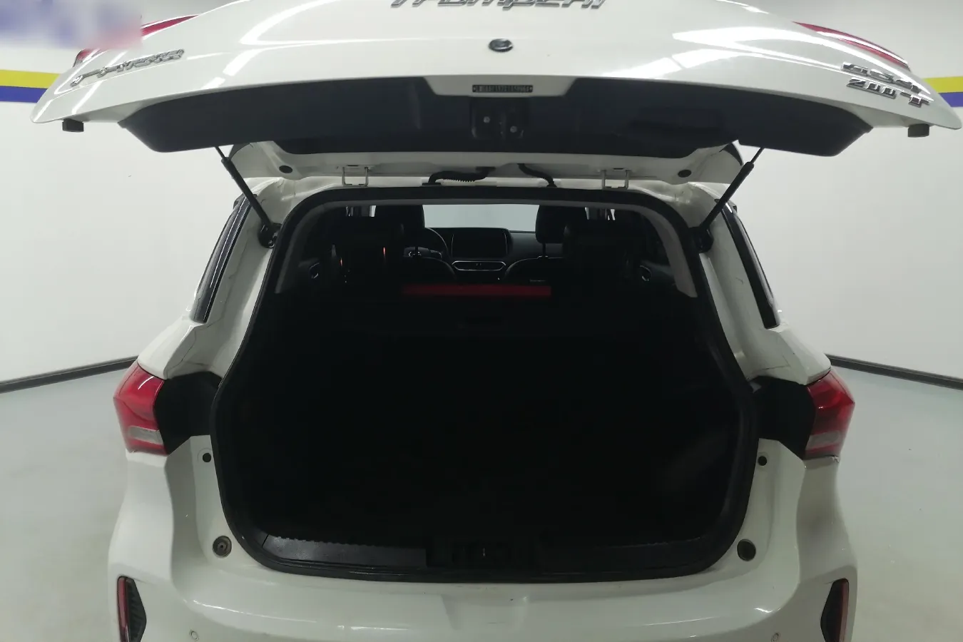 2018 GAC Trumpchi GS4 1.3T 137HP L4 5MT,autocango,china used car exporter,china ev exporter,chinese used car exporter,chinese used ev exporter