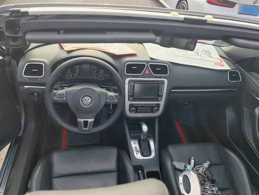 2011 Volkswagen Eos 2.0T 211HP L4 6DCT,autocango,china used car exporter,china ev exporter,chinese used car exporter,chinese used ev exporter