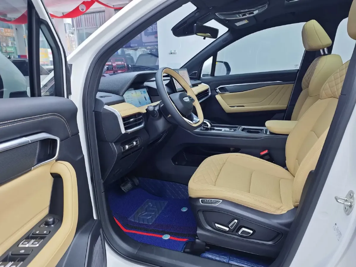 2023 Geely Okavango L 2.0T 218HP L4 7DCT,autocango,china used car exporter,china ev exporter,chinese used car exporter,chinese used ev exporter