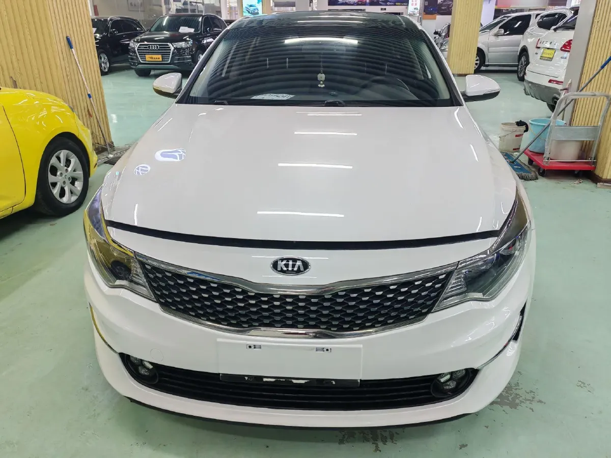 2016 Kia K5 2.0L 161HP L4 6AT,autocango,china used car exporter,china ev exporter,chinese used car exporter,chinese used ev exporter