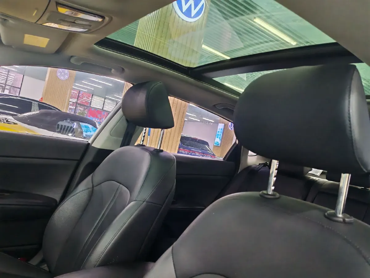 2016 Kia K5 2.0L 161HP L4 6AT,autocango,china used car exporter,china ev exporter,chinese used car exporter,chinese used ev exporter