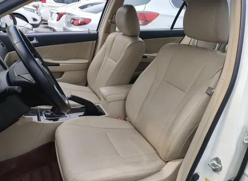 2013 BYD G6 2.0L 140HP L4 5MT,autocango,china used car exporter,china ev exporter,chinese used car exporter,chinese used ev exporter