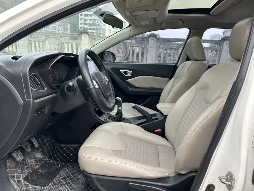 2014 GAC Trumpchi GA3S 1.6L 122HP L4 5MT,autocango,china used car exporter,china ev exporter,chinese used car exporter,chinese used ev exporter