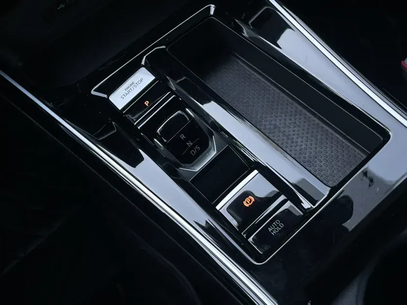 2025 Volkswagen Lamando 1.4T 150HP L4 7DCT,autocango,china used car exporter,china ev exporter,chinese used car exporter,chinese used ev exporter