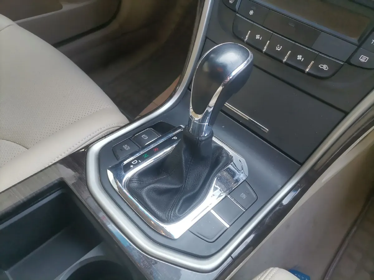 2014 ChangAn Raeton 1.8T 177HP L4 6AT,autocango,china used car exporter,china ev exporter,chinese used car exporter,chinese used ev exporter