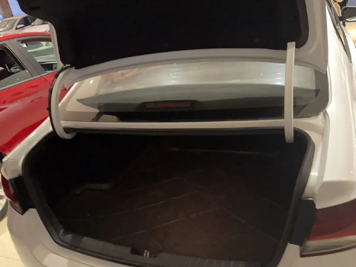 2017 Kia Cachet 1.8L 143HP L4 6AT,autocango,china used car exporter,china ev exporter,chinese used car exporter,chinese used ev exporter