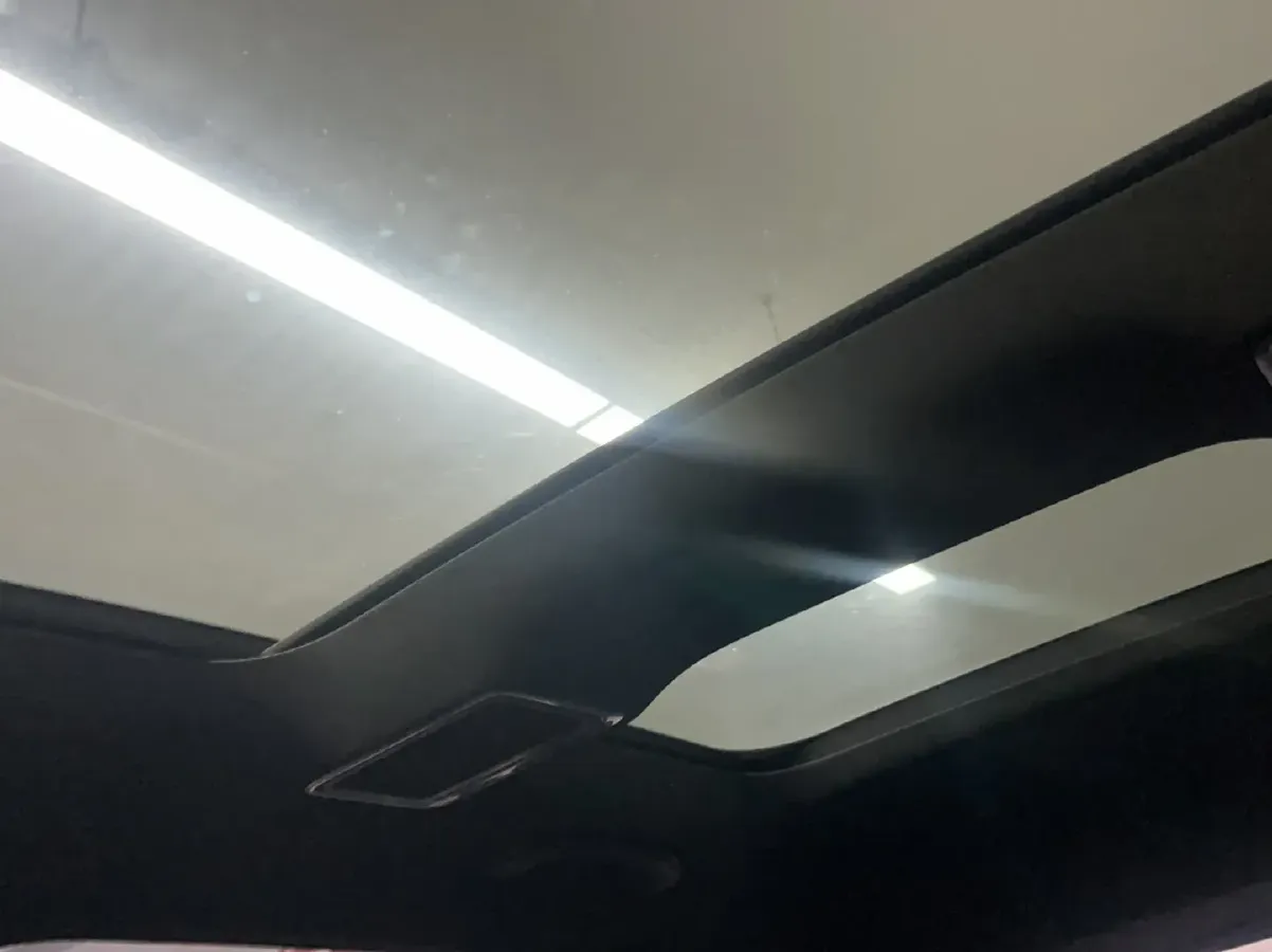 2022 Mercedes-Benz GLC Class 2.0T 258HP L4 9AT,autocango,china used car exporter,china ev exporter,chinese used car exporter,chinese used ev exporter