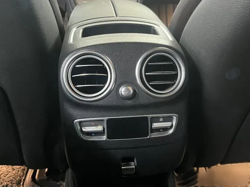 2022 Mercedes-Benz GLC Class 2.0T 258HP L4 9AT,autocango,china used car exporter,china ev exporter,chinese used car exporter,chinese used ev exporter