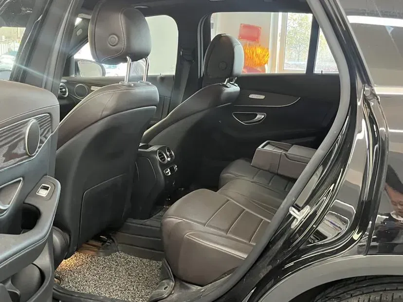 2022 Mercedes-Benz GLC Class 2.0T 258HP L4 9AT,autocango,china used car exporter,china ev exporter,chinese used car exporter,chinese used ev exporter