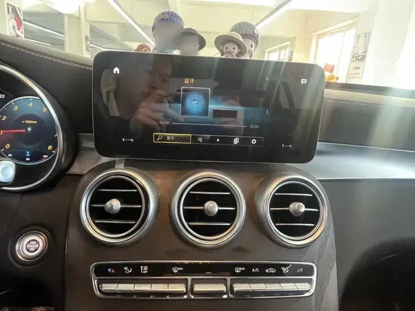 2022 Mercedes-Benz GLC Class 2.0T 258HP L4 9AT,autocango,china used car exporter,china ev exporter,chinese used car exporter,chinese used ev exporter