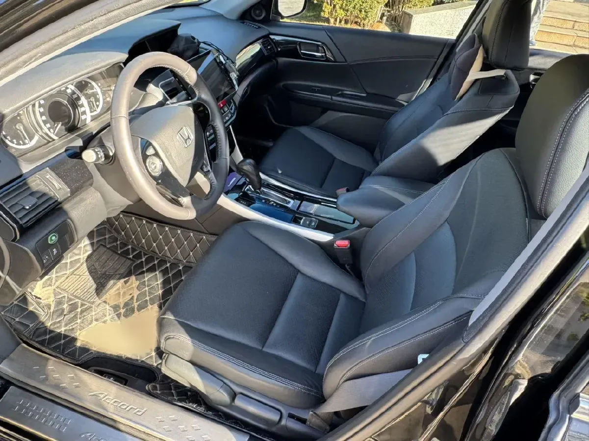 2016 Honda Accord 2.0L 155HP L4 CVT,autocango,china used car exporter,china ev exporter,chinese used car exporter,chinese used ev exporter
