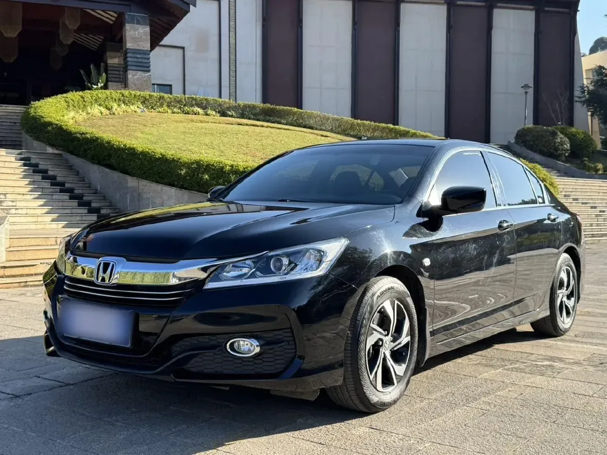 2016 Honda Accord 2.0L 155HP L4 CVT,autocango,china used car exporter,china ev exporter,chinese used car exporter,chinese used ev exporter
