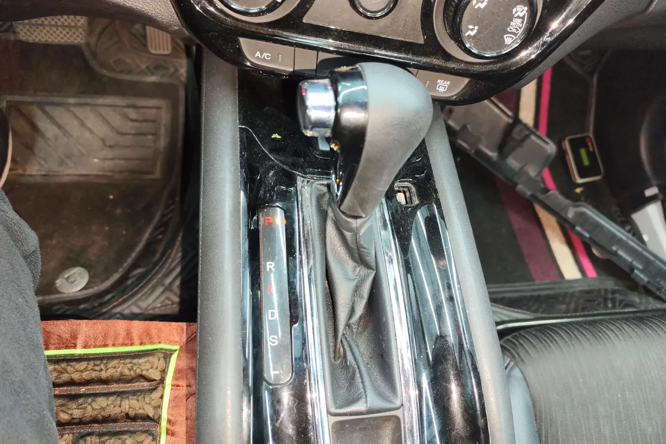 2020 Honda Vezel 1.5L 131HP L4 CVT,autocango,china used car exporter,china ev exporter,chinese used car exporter,chinese used ev exporter