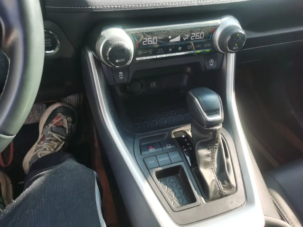 2023 Toyota Wildlander 2.0L 171HP L4 CVT,autocango,china used car exporter,china ev exporter,chinese used car exporter,chinese used ev exporter