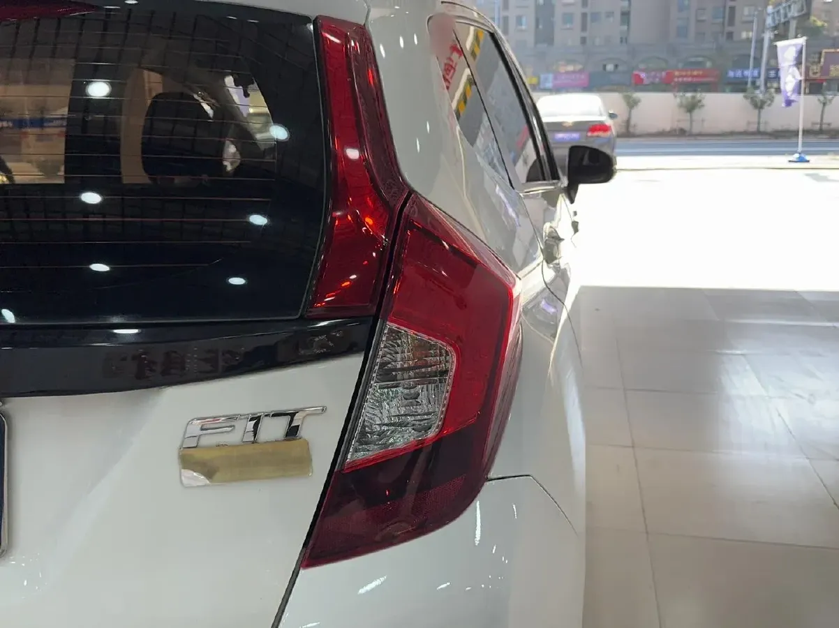 2016 Honda Fit 1.5L 131HP L4 CVT,autocango,china used car exporter,china ev exporter,chinese used car exporter,chinese used ev exporter