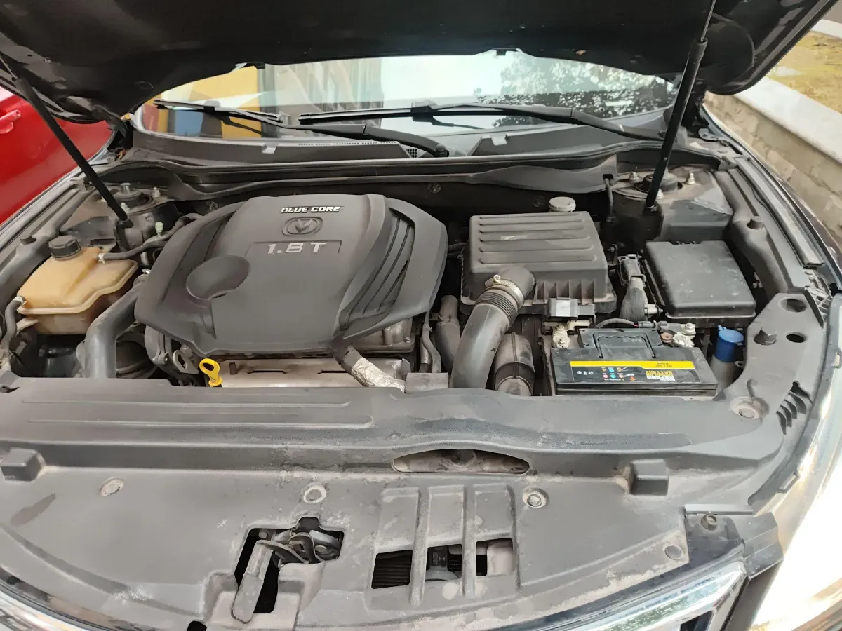 2016 ChangAn Raeton 1.8T 177HP L4 6AT,autocango,china used car exporter,china ev exporter,chinese used car exporter,chinese used ev exporter