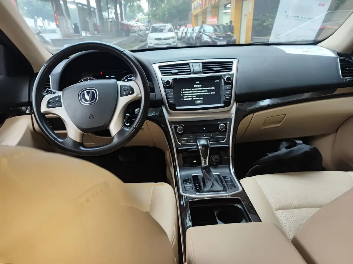 2016 ChangAn Raeton 1.8T 177HP L4 6AT,autocango,china used car exporter,china ev exporter,chinese used car exporter,chinese used ev exporter