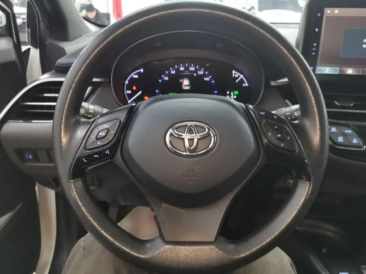 2020 Toyota C-HR EV BEV 54.3KWH,autocango,china used car exporter,china ev exporter,chinese used car exporter,chinese used ev exporter