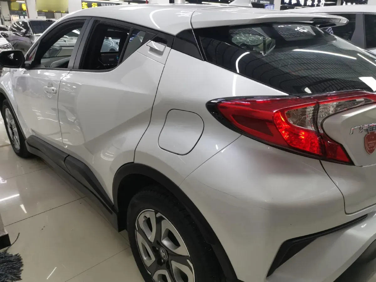 2020 Toyota C-HR EV BEV 54.3KWH,autocango,china used car exporter,china ev exporter,chinese used car exporter,chinese used ev exporter