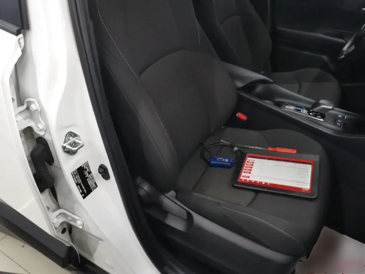 2020 Toyota C-HR EV BEV 54.3KWH,autocango,china used car exporter,china ev exporter,chinese used car exporter,chinese used ev exporter