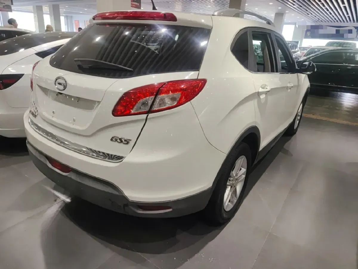 2014 GAC Trumpchi GS5 2.0L 147HP L4 5MT,autocango,china used car exporter,china ev exporter,chinese used car exporter,chinese used ev exporter